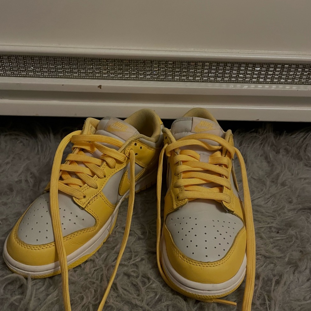 Nike Kids Yellow and White Sneakers